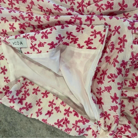 ACOA Ditzy Floral Pink & White Tiered Ruffle Mini Skirt Size Large - Picture 5 of 9